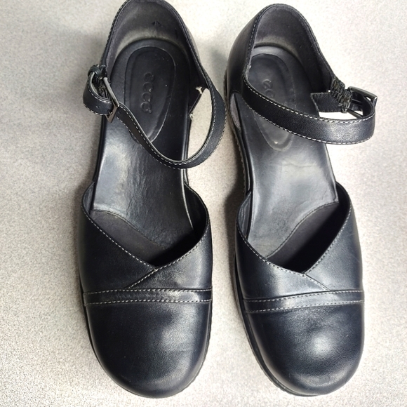 Ecco Shoes Ecco Mary Jane Heels Shoes Womens Sz 37 Black Block Heel
